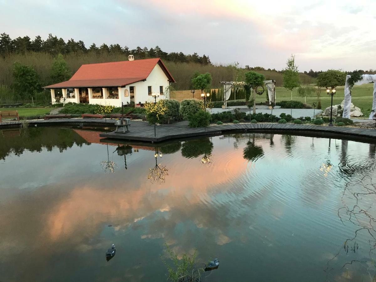 Deak Udvarhaz Hotel Kakucs Buitenkant foto